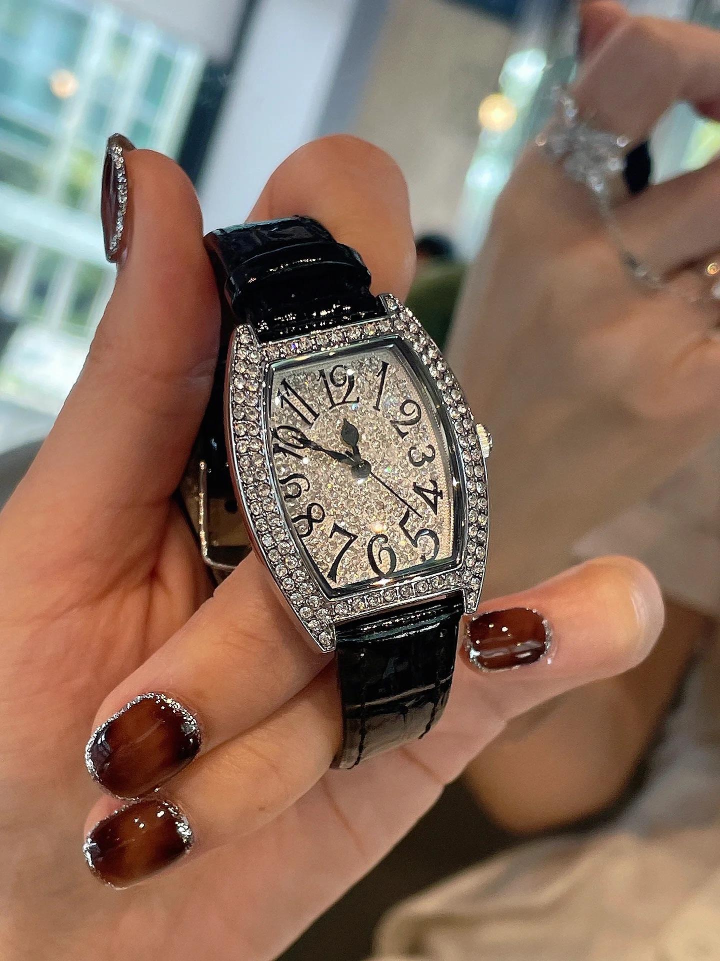 Luxury Watch Arabic - ساعة فاخرة جديدة وخفيفة الوزن لعام