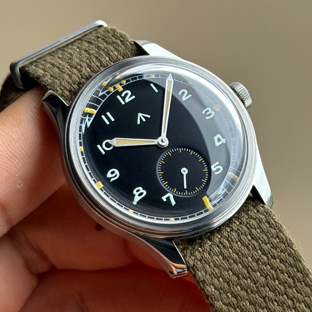 Guilloché Dial Watch - ساعة عسكرية للقوات الجوية البريطانية، ساعة