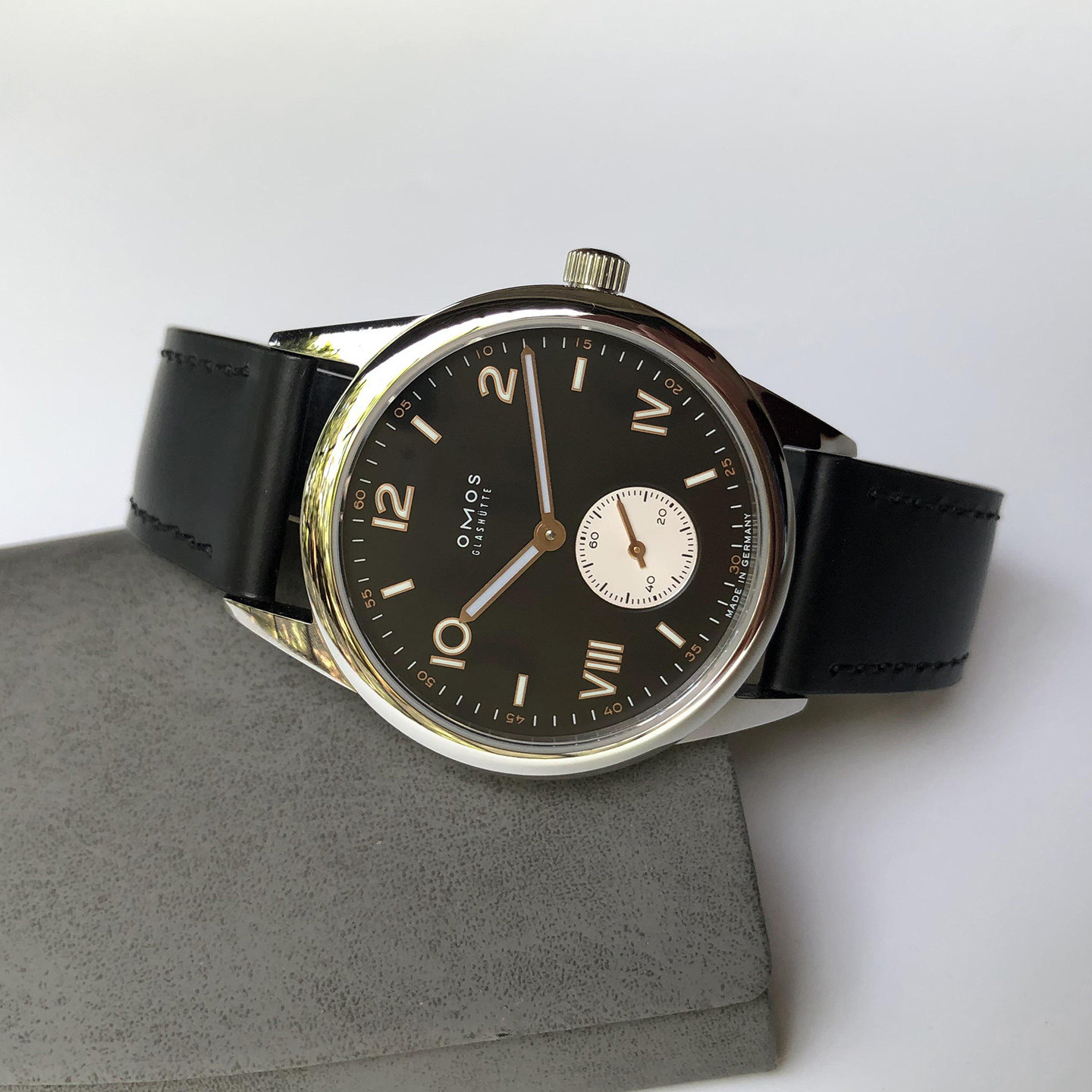 ساعة أوتوماتيكية فاخرة للرجال  - مراجعة Guilloché Dial Watch وسعره