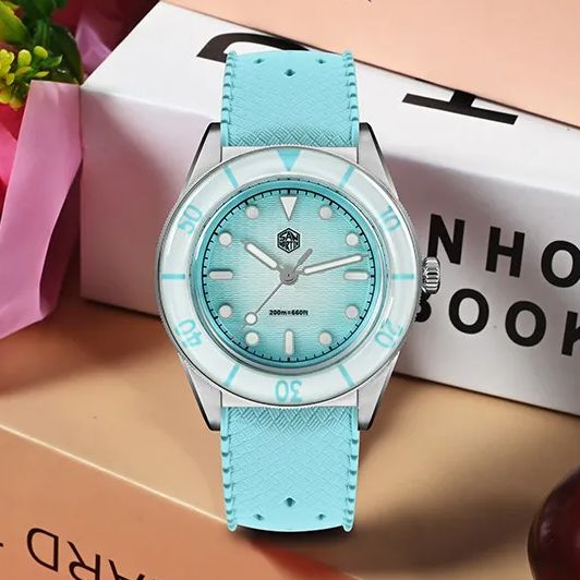 ساعة سان مارتن النسائية كوارتز - مراجعة Guilloché Dial Watch وسعره