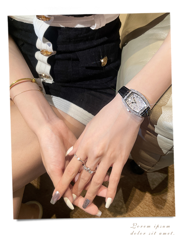 ساعة فاخرة جديدة وخفيفة الوزن  - مراجعة Luxury Watch Arabic وسعره
