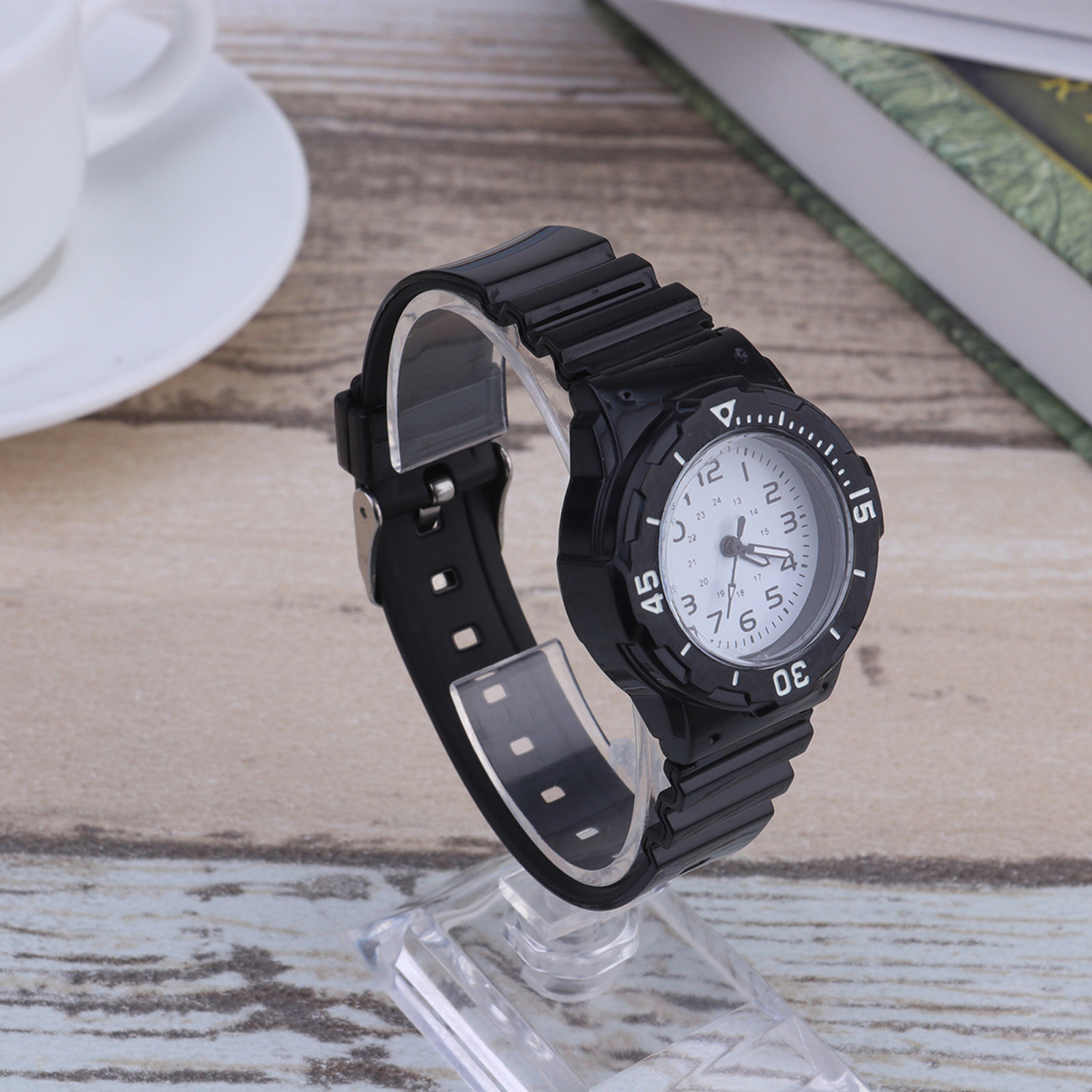 ساعة يد للأطفال بتصميم رياضي،  - مراجعة Luxury Watch Kids وسعره