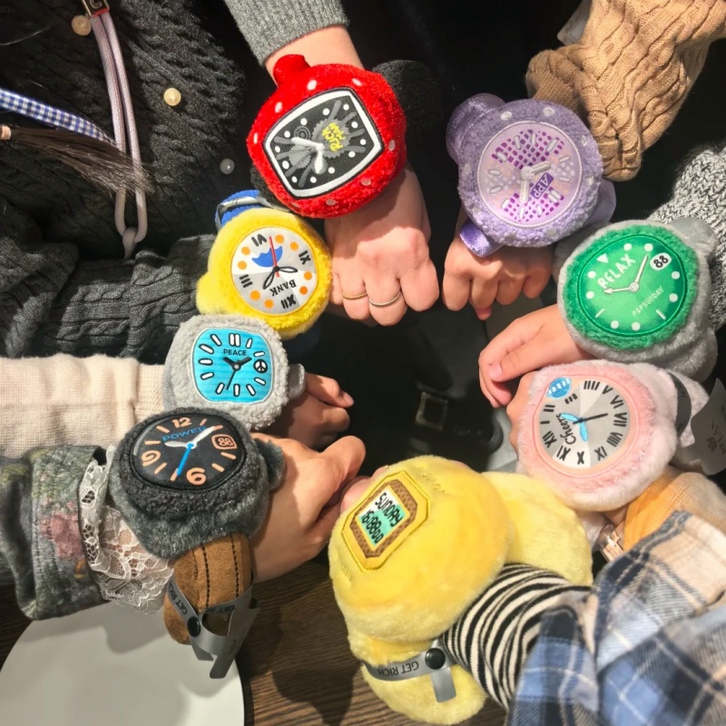 【متوفر】ساعة Pop Sunday الأصلية - مراجعة Luxury Watch Organizer وسعره