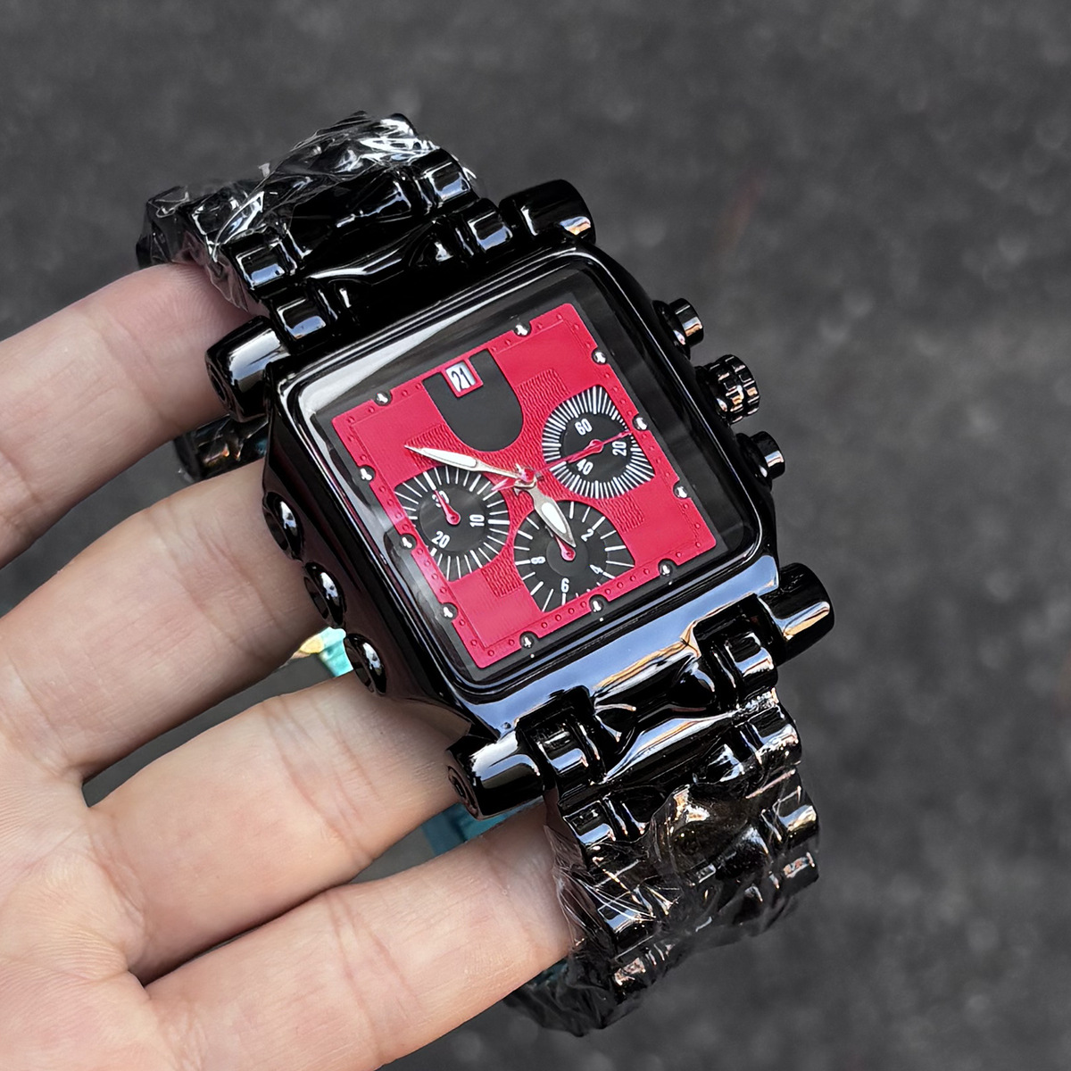 ساعة كوارتز كبيرة متعددة الوظا - مراجعة Luxury Watch Arabic وسعره