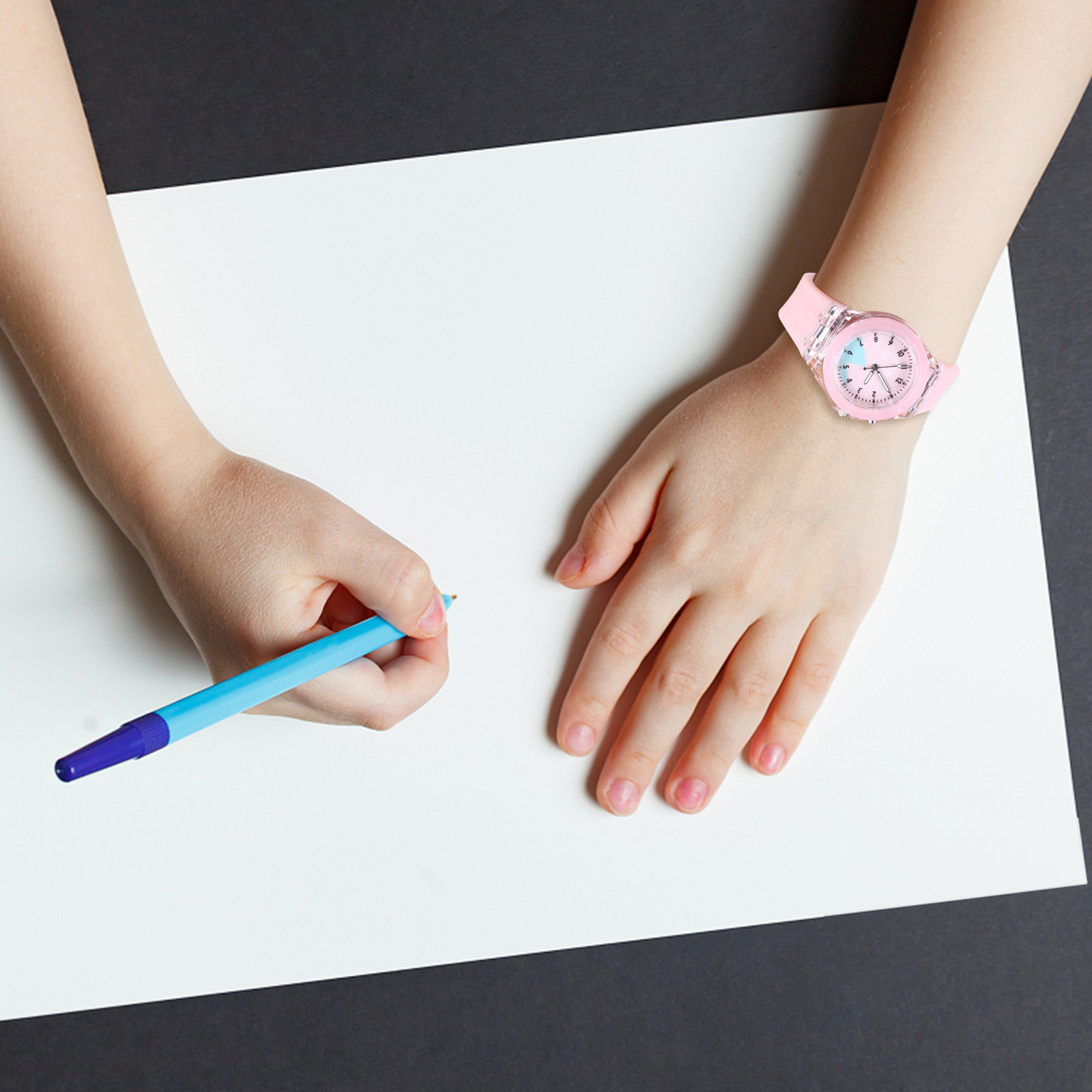 ساعة أطفال بنمط كرتوني على شكل - مراجعة Luxury Watch Kids وسعره