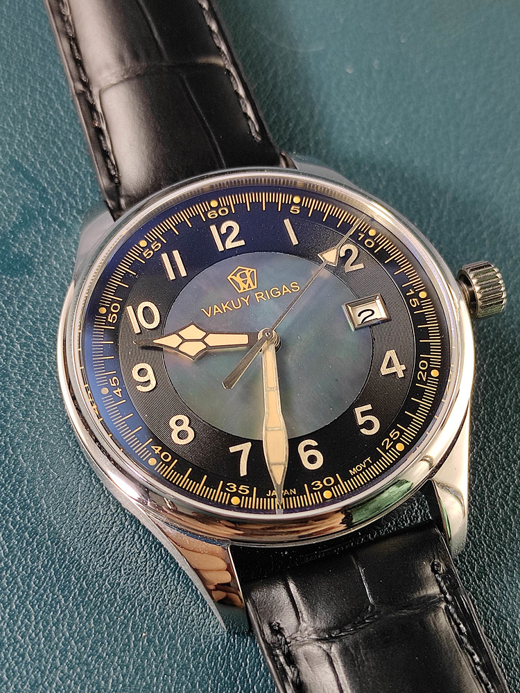 ساعة طيار أوتوماتيكية ميكانيكي - مراجعة Guilloché Dial Watch وسعره