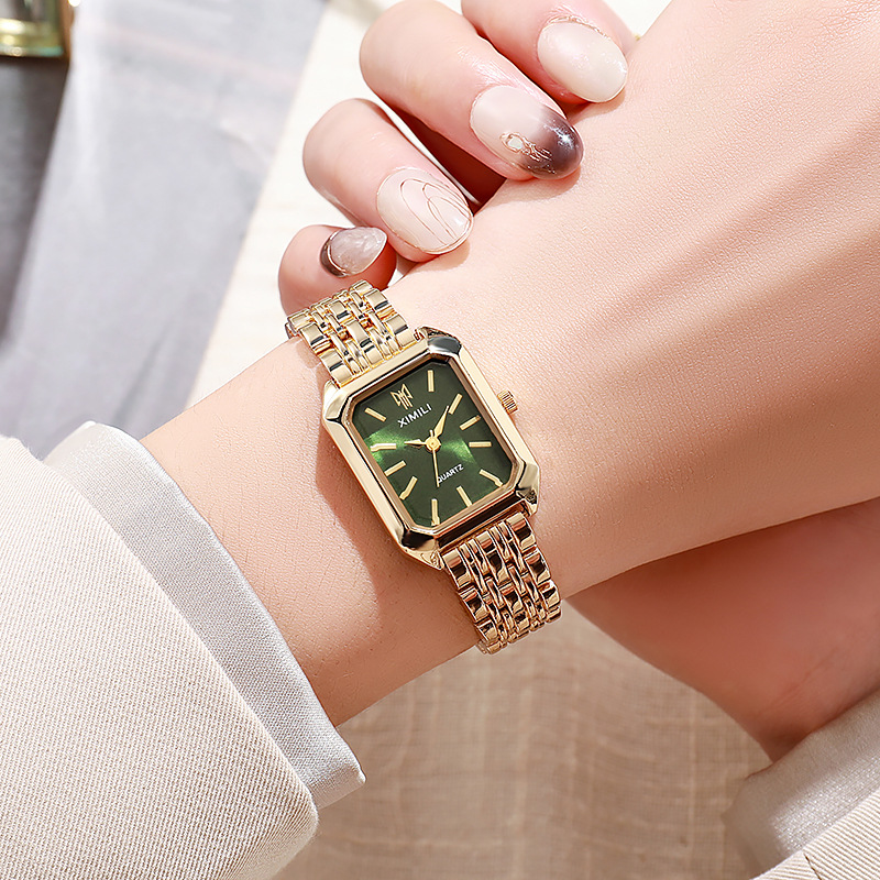 ساعات نسائية فاخرة موضة مستطيل - مراجعة Luxury Watch Kids وسعره